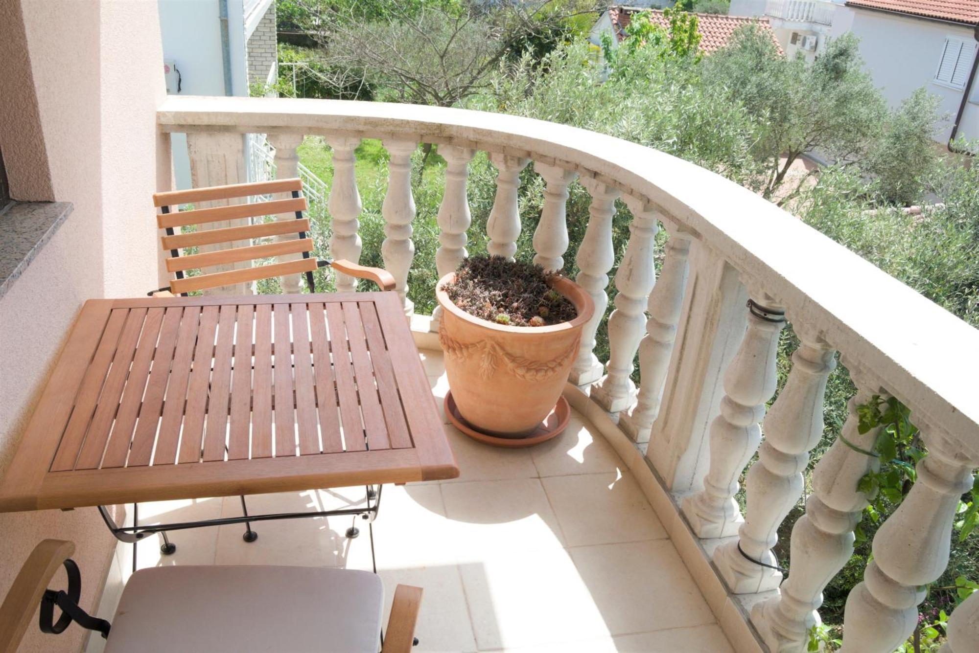 Apartment Makii *